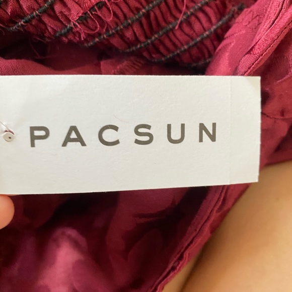 Cropped Spaghetti Strop blouse - Picture 5 of 6